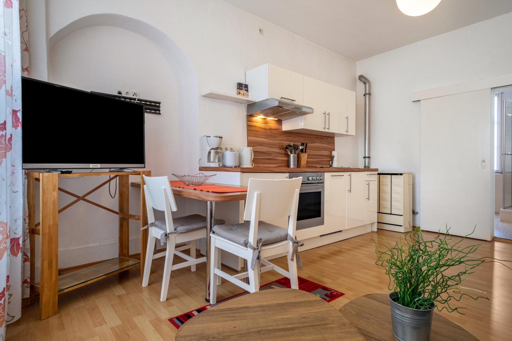 Spiegel Felsgaessele Apartment *